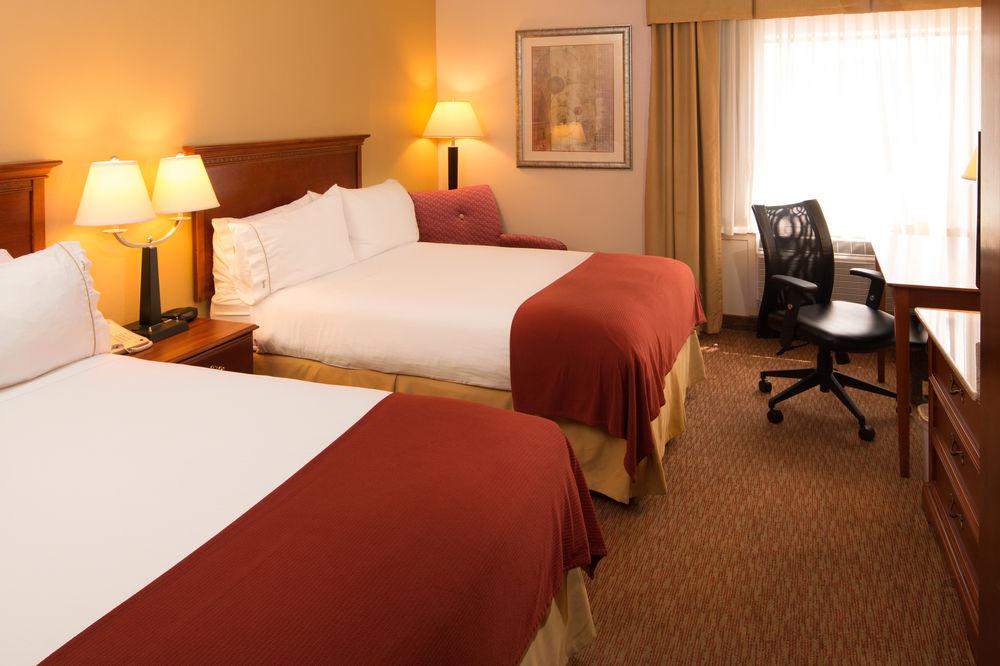 Holiday Inn Express & Suites Greensboro - I-40 Atwendover By Ihg Dış mekan fotoğraf