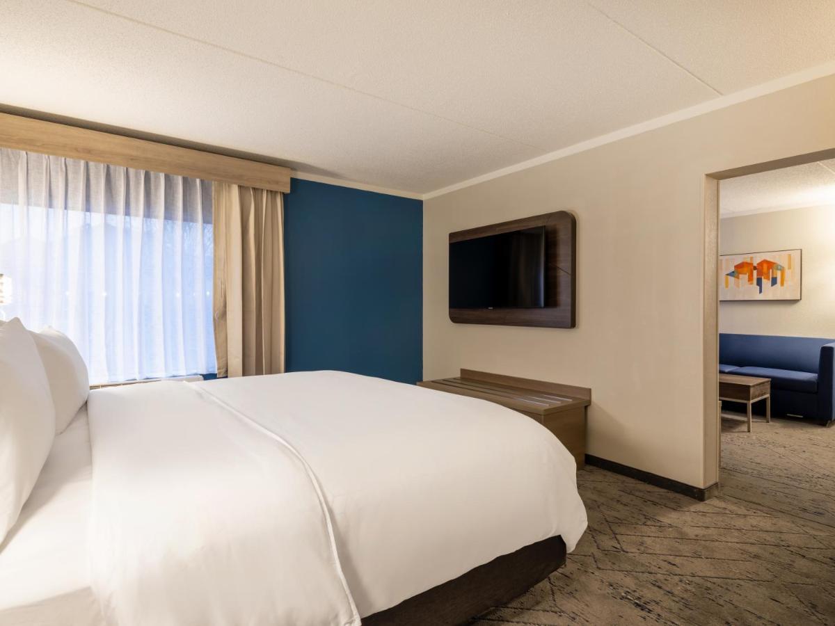 Holiday Inn Express & Suites Greensboro - I-40 Atwendover By Ihg Dış mekan fotoğraf
