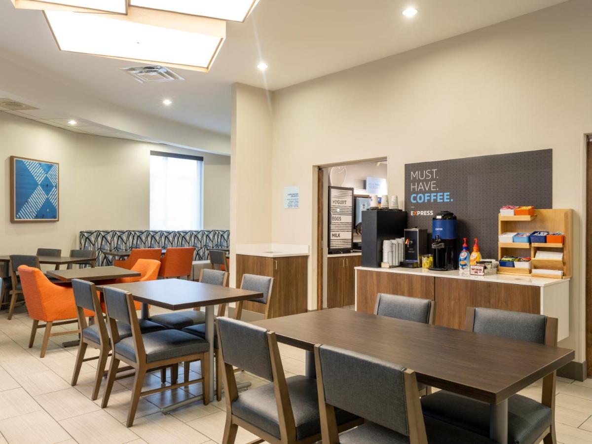 Holiday Inn Express & Suites Greensboro - I-40 Atwendover By Ihg Dış mekan fotoğraf
