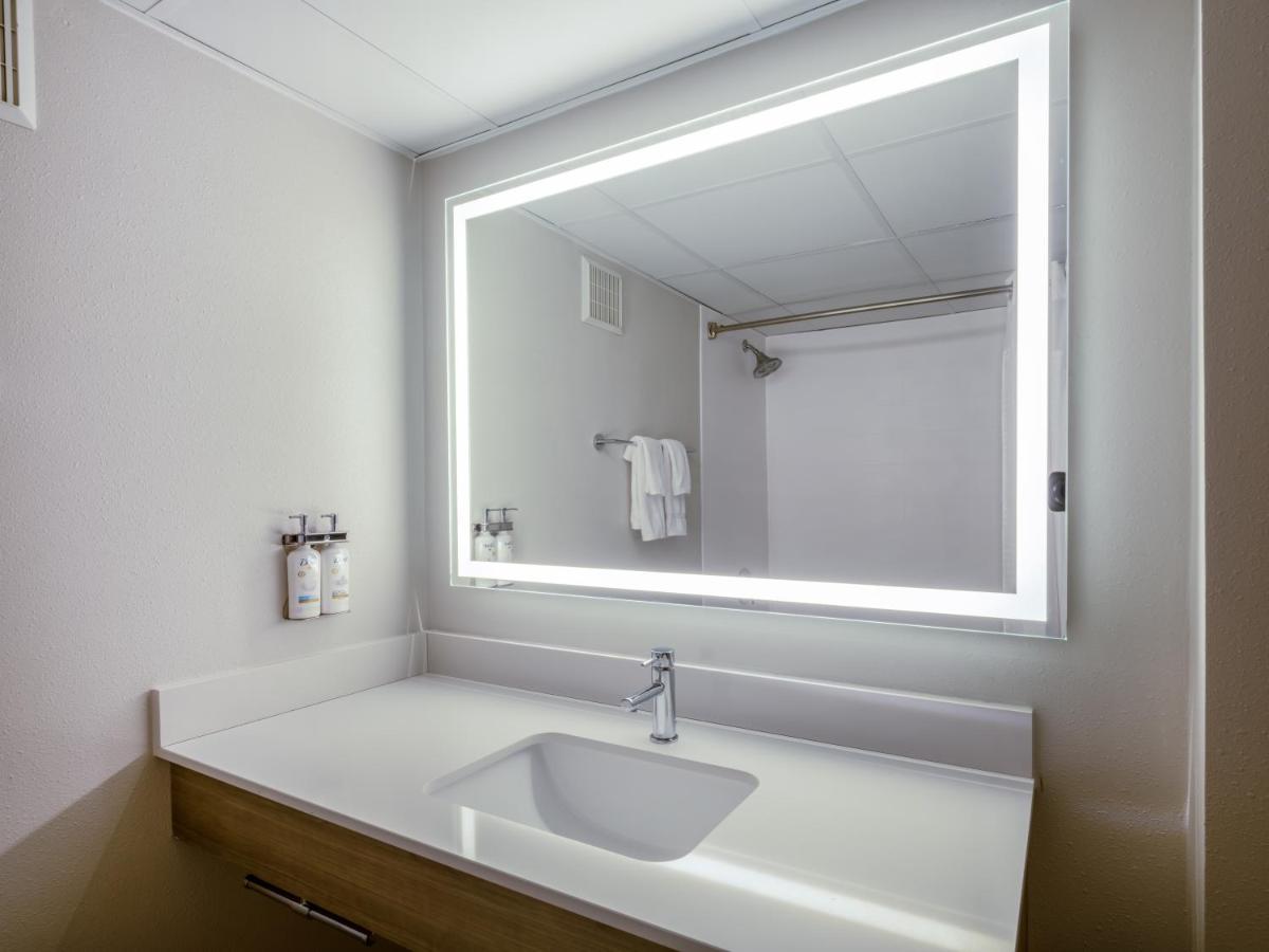 Holiday Inn Express & Suites Greensboro - I-40 Atwendover By Ihg Dış mekan fotoğraf