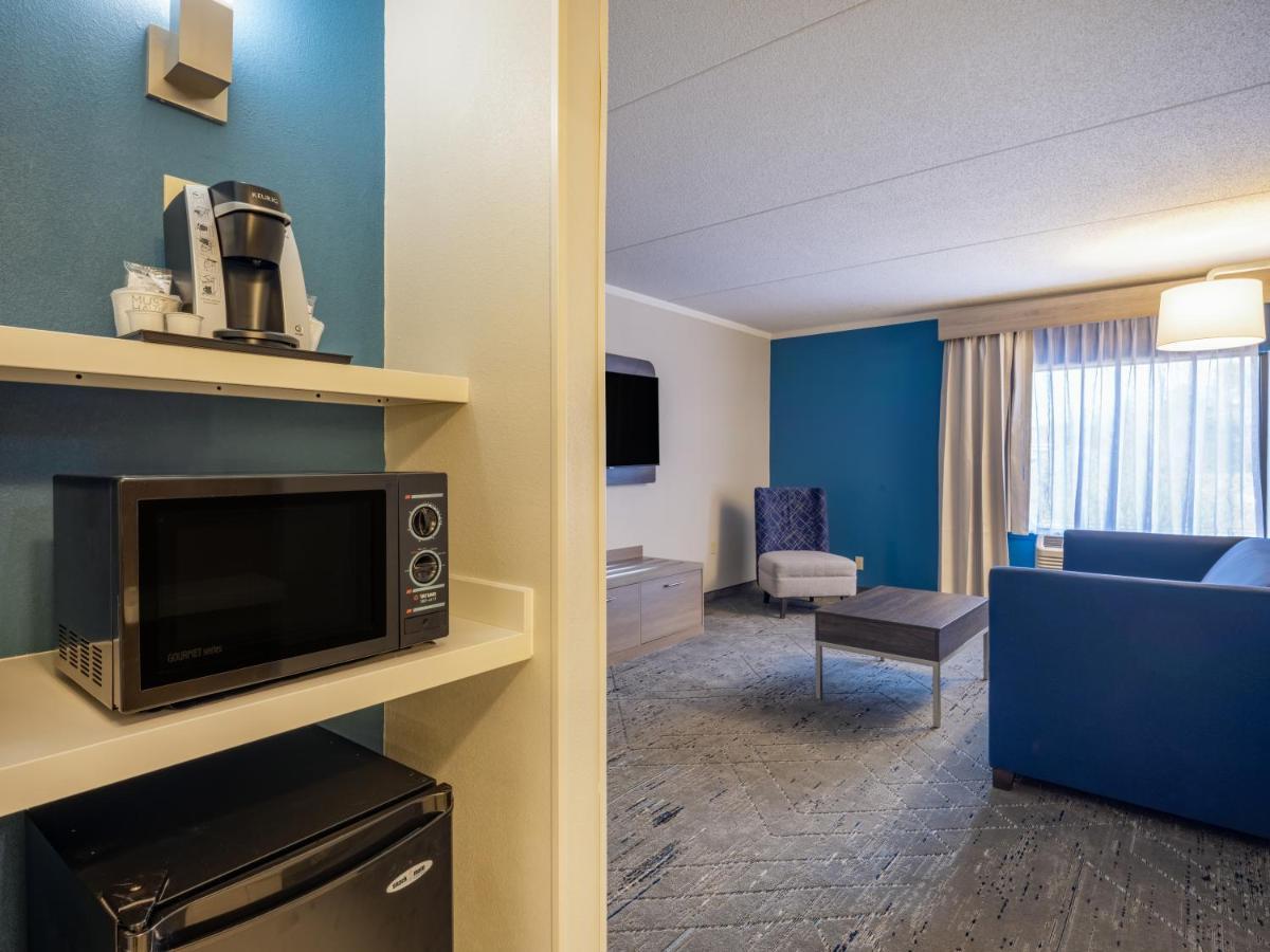Holiday Inn Express & Suites Greensboro - I-40 Atwendover By Ihg Dış mekan fotoğraf