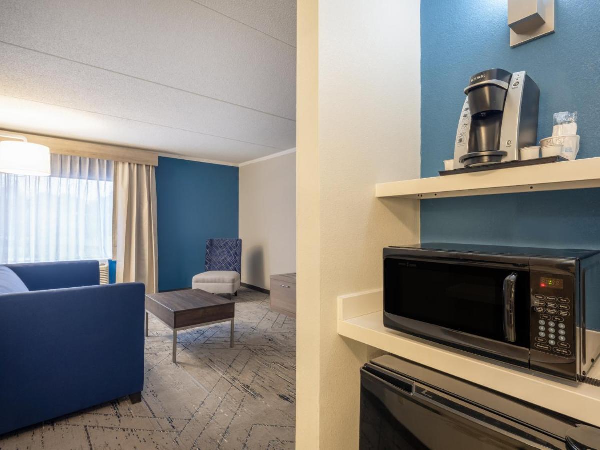 Holiday Inn Express & Suites Greensboro - I-40 Atwendover By Ihg Dış mekan fotoğraf