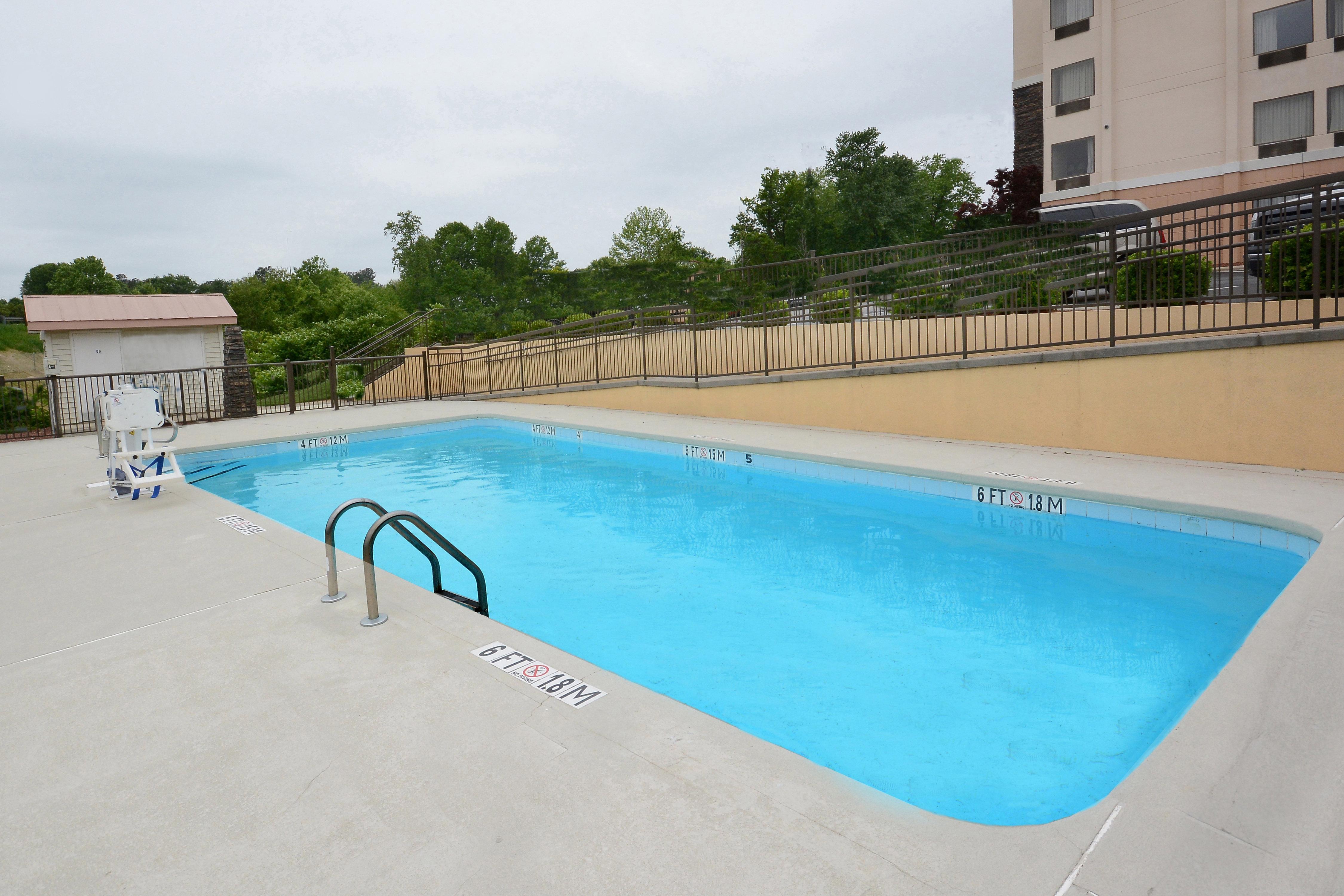 Holiday Inn Express & Suites Greensboro - I-40 Atwendover By Ihg Dış mekan fotoğraf