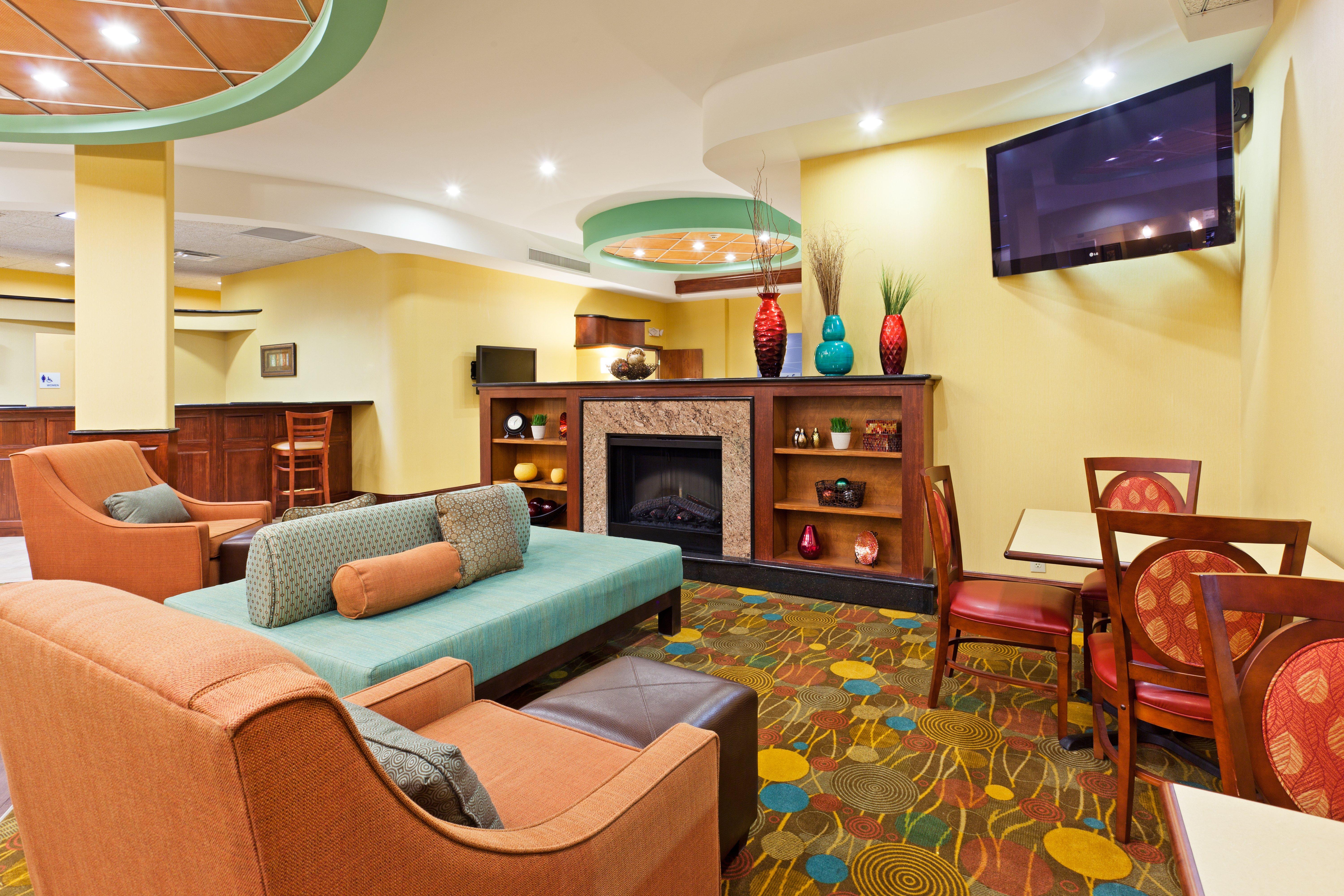 Holiday Inn Express & Suites Greensboro - I-40 Atwendover By Ihg Dış mekan fotoğraf